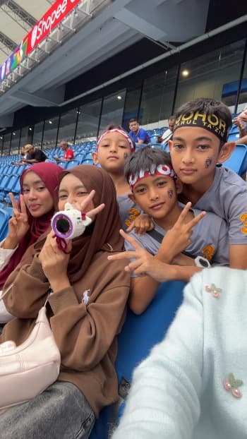 Fan at live match