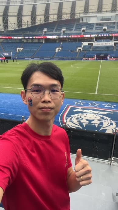 Fan at live match