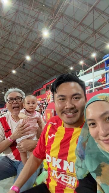 Fan at live match