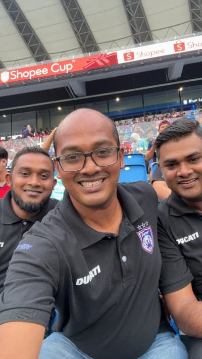 Fan at live match