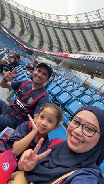 Fan at live match